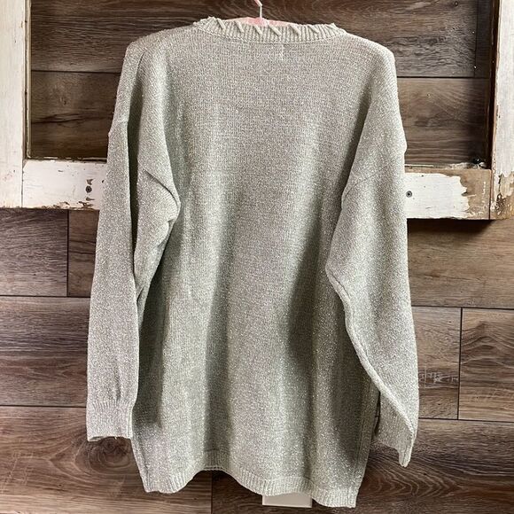 Colleen’s Collectables Sparkly Silver Metallic Vintage Sweater, Size Small - Picture 8 of 9